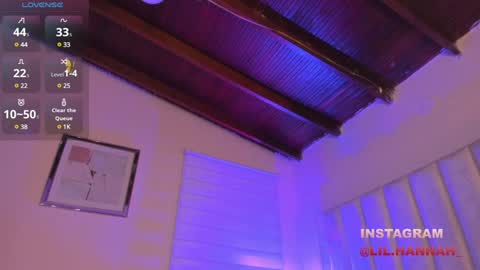 Snapshot of lil_hanna18 chatting on January 24, 10:43 am Hanna online show from January 24, 10:43 am