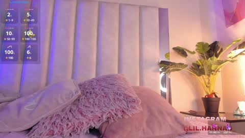 Snapshot of lil_hanna18 chatting on February 7, 10:29 am Hanna online show from February 7, 10:29 am