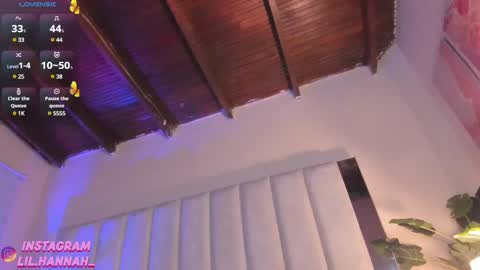 Snapshot of lil_hanna18 chatting on February 25, 5:47 pm Hanna online show from February 25, 5:47 pm