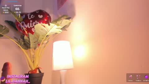 Snapshot of lil_hanna18 chatting on March 12, 7:49 pm Hanna online show from March 12, 7:49 pm