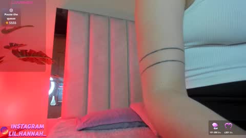 Snapshot of lil_hanna18 chatting on September 21, 11:45 am Hanna online show from September 21, 11:45 am