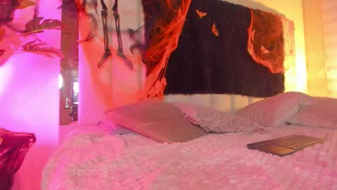 Hanna online show from November 2, 10:39 am