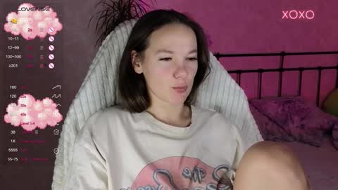 little moon online show from November 30, 1:59 pm