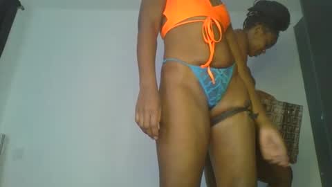 lil_meg online show from February 23, 12:09 am