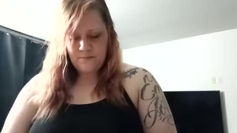 Snapshot of lil_nelli8 chatting on February 12, 7:47 am lil_nelli8 online show from February 12, 7:47 am