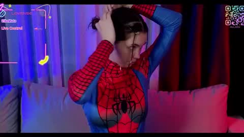 Snapshot of lil_raysss chatting on October 22, 7:24 pm lil_raysss online show from October 22, 7:24 pm