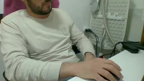 lil_sso online show from April 12, 12:54 pm