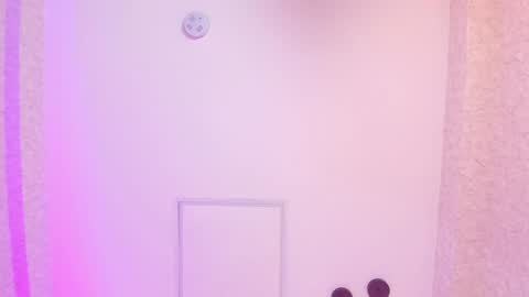 L I L A   online show from February 4, 9:41 pm