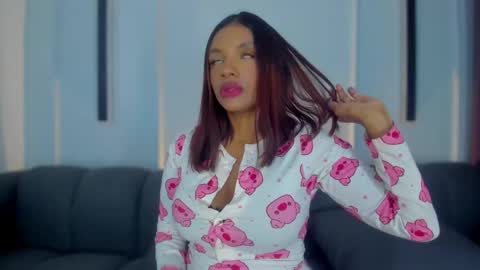 L I L A   online show from February 10, 9:36 am