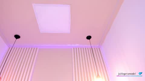 L I L A   online show from October 31, 4:02 am