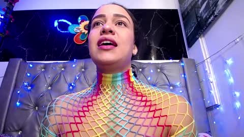   online show from January 22, 1:42 pm