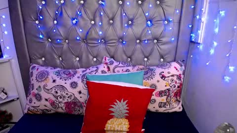   online show from January 30, 5:17 pm