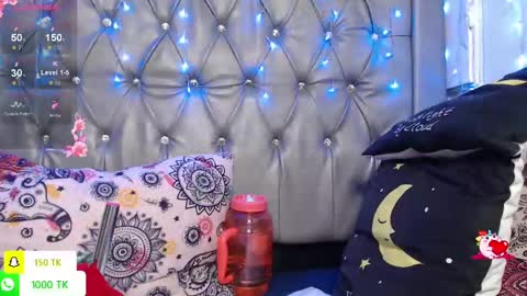   online show from September 25, 11:03 am