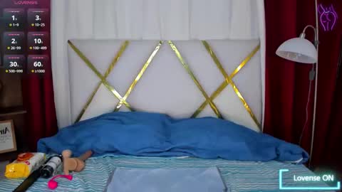 Snapshot of lila_pinky_ chatting on April 21, 11:38 am lila_pinky_ online show from April 21, 11:38 am