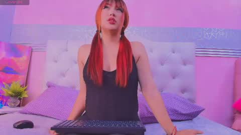 lili online show from June 15, 6:21 pm