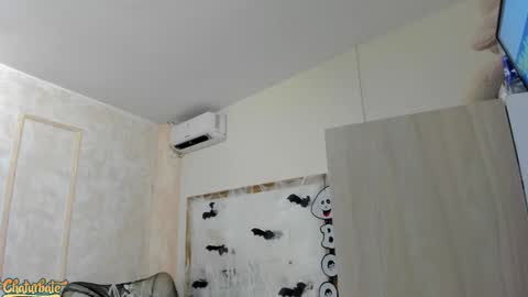 lila bailey  online show from October 27, 7:40 pm