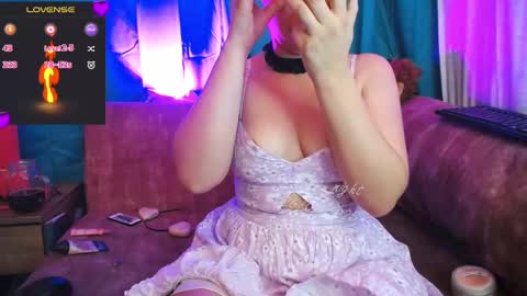 Jen online show from February 27, 10:37 am