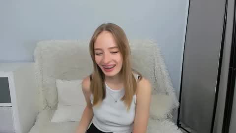 Snapshot of liladesire chatting on November 27, 11:29 pm LiliaDesire online show from November 27, 11:29 pm