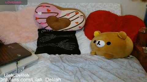 Snapshot of lilah_delilah chatting on April 20, 4:15 am Lilah Delilah online show from April 20, 4:15 am