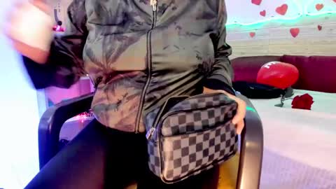 Lilah Sweet online show from February 18, 11:22 am