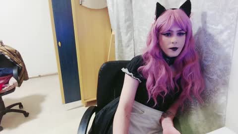 lilah_ts online show from December 7, 7:32 pm