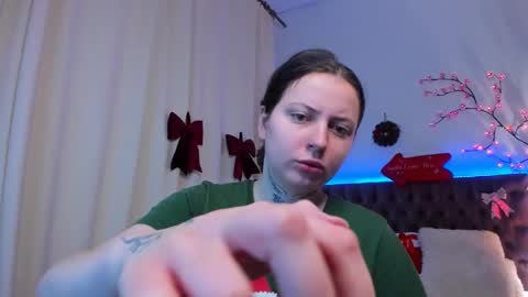 LilaVame online show from December 13, 11:32 pm