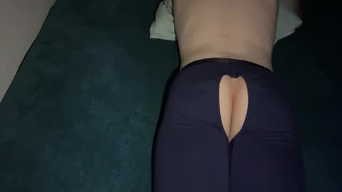 lilbenny05 online show from March 12, 9:26 am