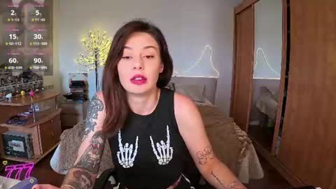 Snapshot of lilcamomile chatting on June 13, 8:56 am Camomile Lil online show from June 13, 8:56 am