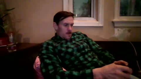 Snapshot of lildeer1980 chatting on December 19, 7:15 am lildeer1980 online show from December 19, 7:15 am