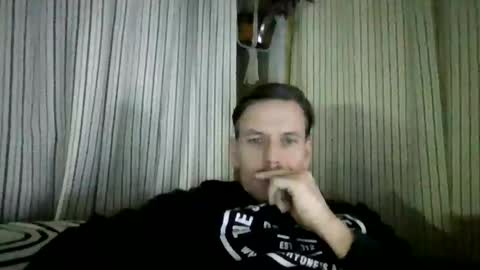 Snapshot of lildeer1980 chatting on March 14, 2:06 am lildeer1980 online show from March 14, 2:06 am