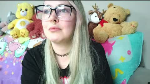 emily ryanson online show from April 1, 7:33 pm