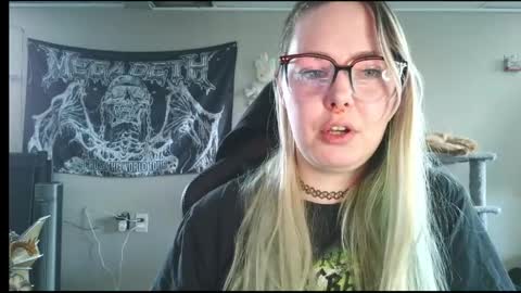 Snapshot of lilemmy1999 chatting on April 30, 9:08 pm emily ryanson online show from April 30, 9:08 pm