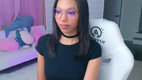 evie online show from March 31, 2:24 am