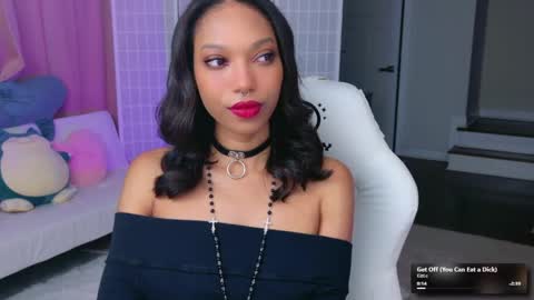 evie online show from April 4, 1:37 am