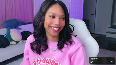 Snapshot of lileviemarie chatting on April 22, 1:19 am evie online show from April 22, 1:19 am
