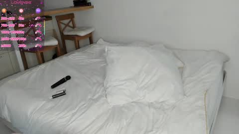 Lilith Nickol online show from September 10, 6:30 pm