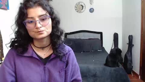 Snapshot of lili_clan chatting on September 17, 2:13 am lili_clan online show from September 17, 2:13 am