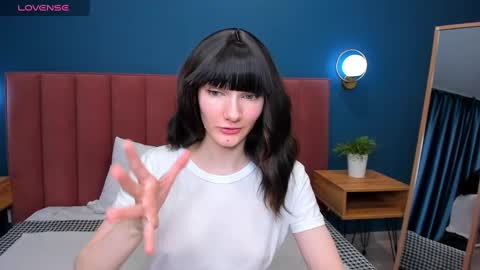 Lilli  follow me kiss online show from March 11, 2:32 am