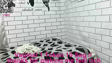 Snapshot of lili_hot_1 chatting on November 12, 4:51 pm lili_hot_1 online show from November 12, 4:51 pm