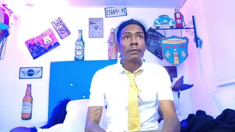 lili_roussi online show from March 30, 8:10 pm