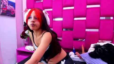 Snapshot of lili_starr chatting on June 4, 6:08 am lili_starr online show from June 4, 6:08 am