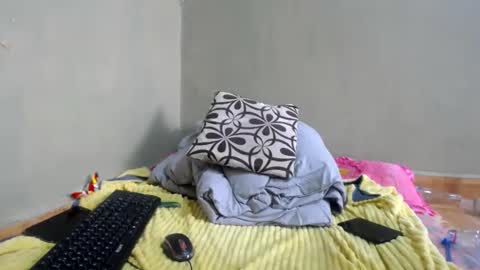 liliah online show from October 30, 6:37 am