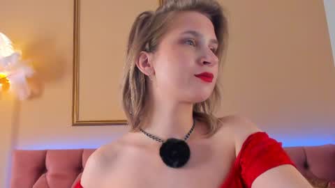 Snapshot of lilianadaniels chatting on June 25, 1:38 am Lilian online show from June 25, 1:38 am