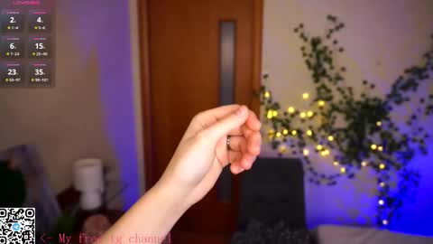 Lilian online show from December 23, 8:23 am