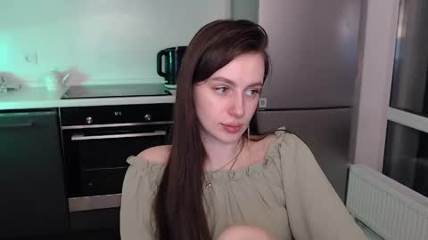 Lilu online show from March 17, 12:59 am