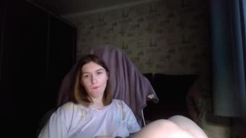 liliawoolf online show from November 13, 1:32 pm