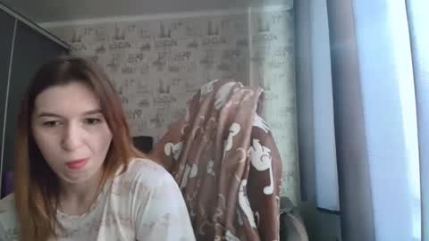 liliawoolf online show from May 19, 4:41 am
