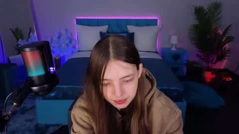 Snapshot of lilibakery chatting on December 20, 6:31 am Lili Bakery online show from December 20, 6:31 am