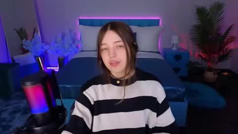 Snapshot of lilibakery chatting on December 23, 1:58 am Lili Bakery online show from December 23, 1:58 am