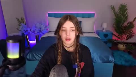 Snapshot of lilibakery chatting on February 21, 2:12 am Lili Bakery online show from February 21, 2:12 am